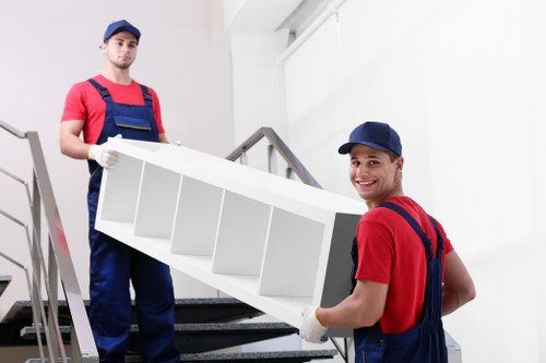 Reliable storage service concept for households and businesses